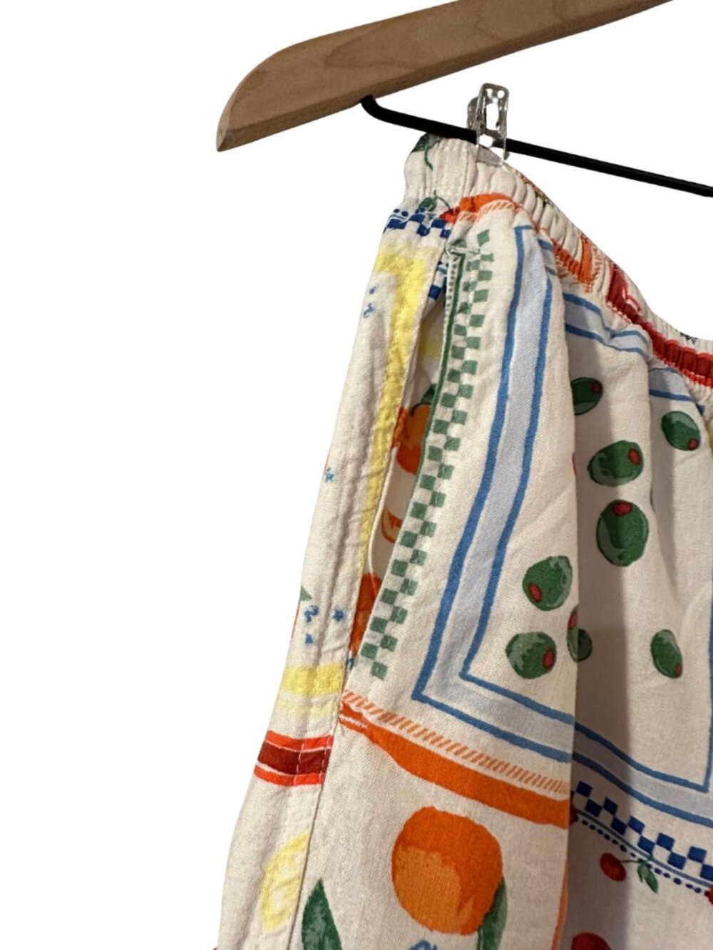 Wild Fable Linen Blend Fruit & Veggie Print White Drawstring Loose Shortes - M - Picture 3 of 7